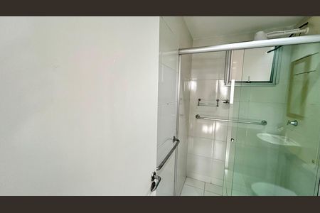 Apartamento para alugar com 67m², 2 quartos e 1 vaga Apartamento para alugar com 67m², 2 quartos e 1 vagaBanheiro 1