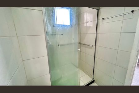 Apartamento para alugar com 67m², 2 quartos e 1 vaga Apartamento para alugar com 67m², 2 quartos e 1 vagaBanheiro da Suíte