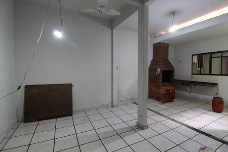 Casa para alugar com 233m², 4 quartos e 2 vagas Casa para alugar com 233m², 4 quartos e 2 vagasÁrea de Serviço