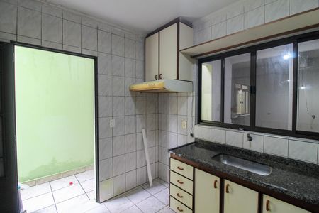 Casa para alugar com 233m², 4 quartos e 2 vagas Casa para alugar com 233m², 4 quartos e 2 vagasCozinha