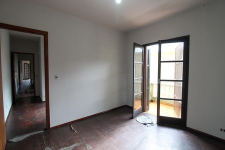 Casa para alugar com 233m², 4 quartos e 2 vagas Casa para alugar com 233m², 4 quartos e 2 vagasQuarto 4