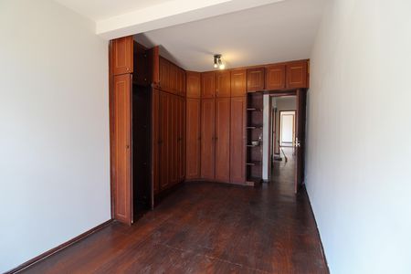 Casa para alugar com 233m², 4 quartos e 2 vagas Casa para alugar com 233m², 4 quartos e 2 vagasQuarto 1