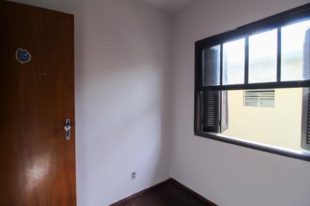 Casa para alugar com 233m², 4 quartos e 2 vagas Casa para alugar com 233m², 4 quartos e 2 vagasQuarto 2