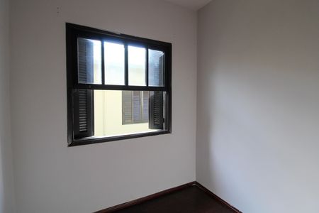 Casa para alugar com 233m², 4 quartos e 2 vagas Casa para alugar com 233m², 4 quartos e 2 vagasQuarto 2