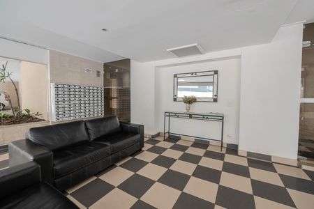 Apartamento à venda com 60m², 2 quartos e sem vaga Apartamento à venda com 60m², 2 quartos e sem vagaHall de entrada