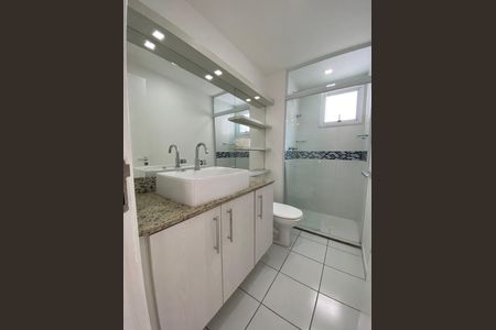 Apartamento à venda com 82m², 3 quartos e 2 vagas Apartamento à venda com 82m², 3 quartos e 2 vagasBanheiro