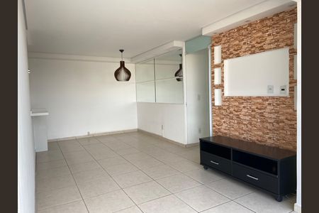 Apartamento à venda com 82m², 3 quartos e 2 vagas Apartamento à venda com 82m², 3 quartos e 2 vagasSala