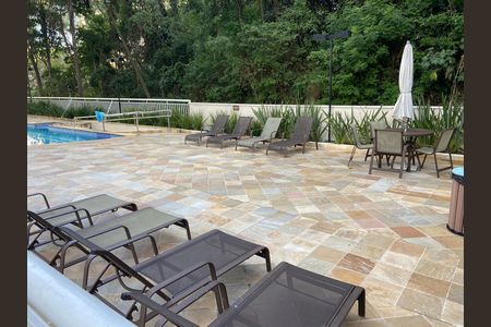 Apartamento à venda com 82m², 3 quartos e 2 vagas Apartamento à venda com 82m², 3 quartos e 2 vagasÁrea comum - Piscina