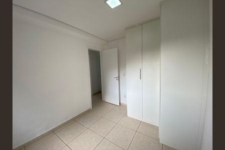 Apartamento à venda com 82m², 3 quartos e 2 vagas Apartamento à venda com 82m², 3 quartos e 2 vagasQuarto 2