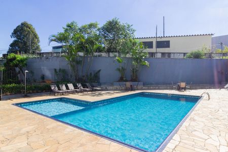 Apartamento para alugar com 70m², 2 quartos e 1 vagaÁrea comum - Piscina