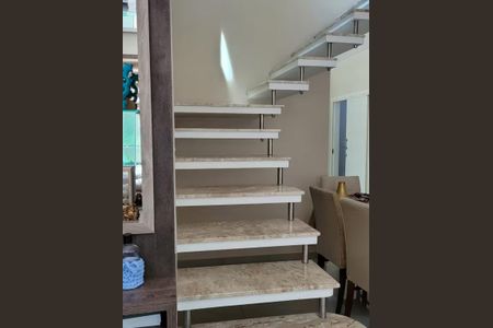 Casa para alugar com 146m², 2 quartos e 2 vagas Casa para alugar com 146m², 2 quartos e 2 vagasSala