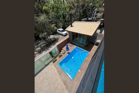 Casa para alugar com 146m², 2 quartos e 2 vagas Casa para alugar com 146m², 2 quartos e 2 vagasPiscina