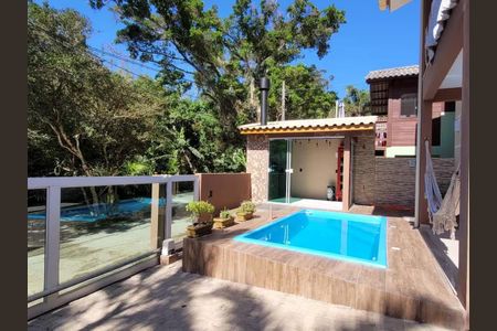 Casa para alugar com 146m², 2 quartos e 2 vagas Casa para alugar com 146m², 2 quartos e 2 vagasPiscina