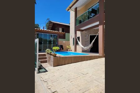 Casa para alugar com 146m², 2 quartos e 2 vagas Casa para alugar com 146m², 2 quartos e 2 vagasPiscina
