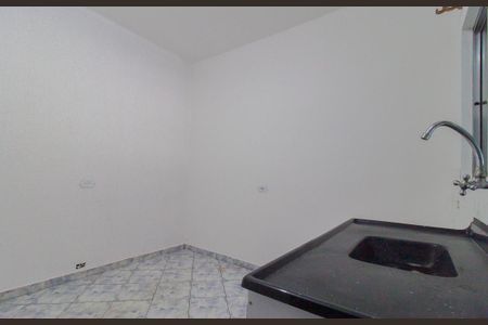 Sala/Cozinha de casa para alugar com 1 quarto, 30m² em Jardim Araguaia, Mauá