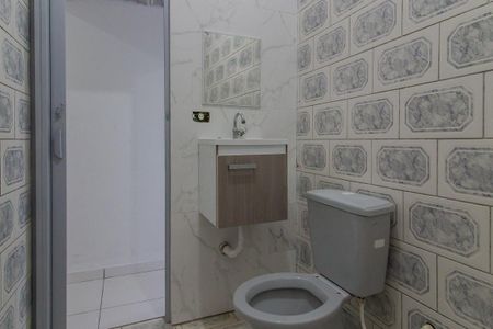 Banheiro de casa para alugar com 1 quarto, 30m² em Jardim Araguaia, Mauá