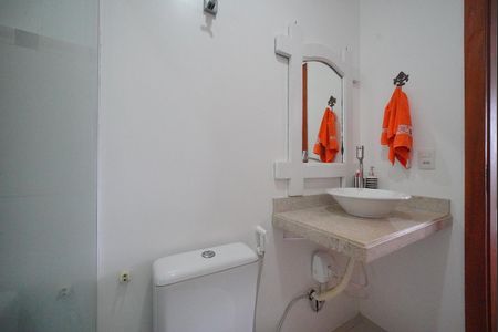 Banheiro da Suíte de apartamento para alugar com 1 quarto, 50m² em Carianos, Florianópolis