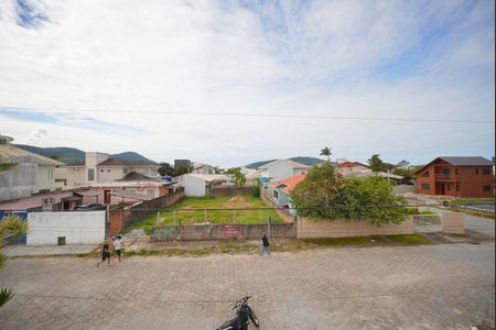 Vista da Suíte de apartamento para alugar com 1 quarto, 50m² em Carianos, Florianópolis