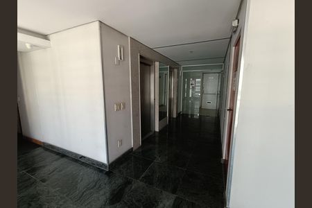 Studio para alugar com 38m², 1 quarto e sem vaga Studio para alugar com 38m², 1 quarto e sem vagaÁrea comum Elevador