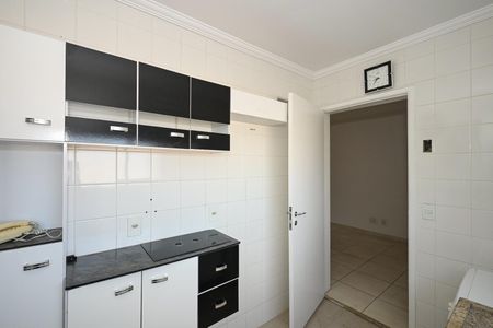 Cozinha de apartamento para alugar com 2 quartos, 55m² em Morumbi, São Paulo