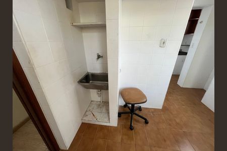 Apartamento para alugar com 75m², 3 quartos e 1 vagaÁrea de Serviço