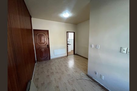 Apartamento para alugar com 75m², 3 quartos e 1 vagaSala