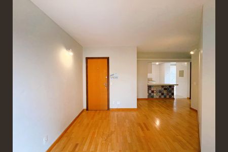 Apartamento à venda com 1 quarto, 52m² em Cambuí, Campinas