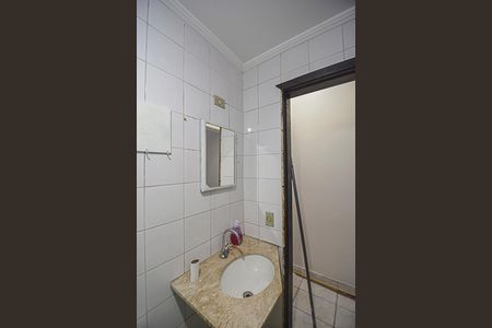 Casa à venda com 190m², 3 quartos e 2 vagas Casa à venda com 190m², 3 quartos e 2 vagasBanheiro 2