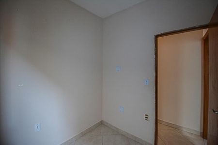 Casa à venda com 190m², 3 quartos e 2 vagas Casa à venda com 190m², 3 quartos e 2 vagasQuarto 2
