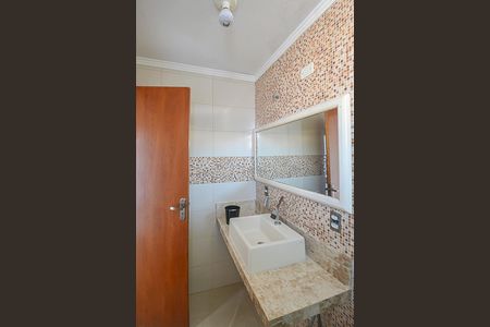 Casa à venda com 190m², 3 quartos e 2 vagas Casa à venda com 190m², 3 quartos e 2 vagasBanheiro da Suíte
