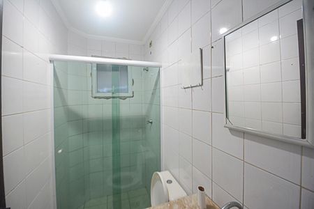 Casa à venda com 190m², 3 quartos e 2 vagas Casa à venda com 190m², 3 quartos e 2 vagasBanheiro 2