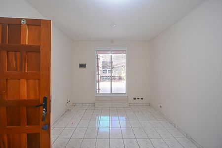 Casa à venda com 190m², 3 quartos e 2 vagas Casa à venda com 190m², 3 quartos e 2 vagasSala