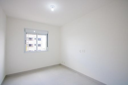 Apartamento à venda com 68m², 2 quartos e 1 vagaQuarto 2
