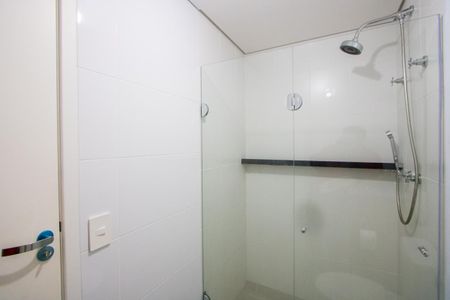 Apartamento à venda com 68m², 2 quartos e 1 vagaBanheiro do quarto 1