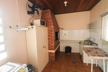 Apartamento à venda com 67m², 2 quartos e 1 vaga Apartamento à venda com 67m², 2 quartos e 1 vagaÁrea comum - Salão de festas