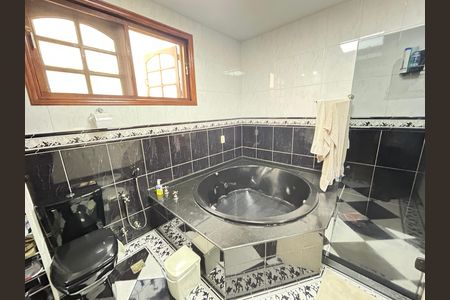 Casa para alugar com 493m², 5 quartos e 8 vagasBanheiro da Suíte 2