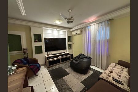 Sala 2 de casa para alugar com 5 quartos, 493m² em Vila Valqueire, Rio de Janeiro