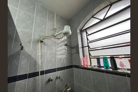 Casa para alugar com 493m², 5 quartos e 8 vagasBanheiro Social 1