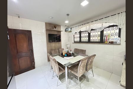 Casa para alugar com 493m², 5 quartos e 8 vagasCozinha
