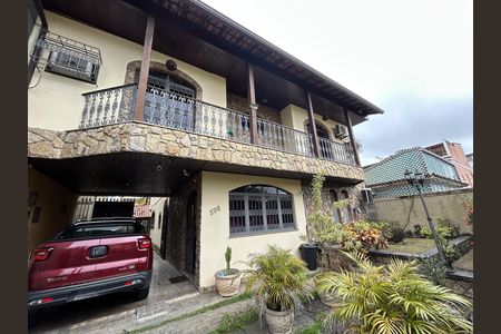 Casa para alugar com 493m², 5 quartos e 8 vagasFachada