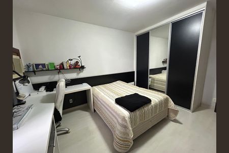 Casa para alugar com 493m², 5 quartos e 8 vagasQuarto 3
