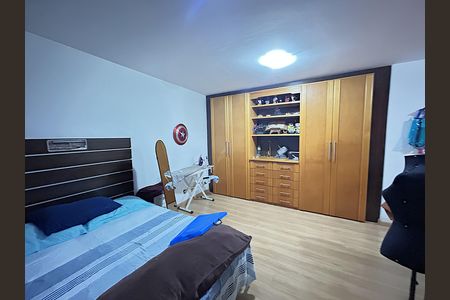 Casa para alugar com 493m², 5 quartos e 8 vagasSuíte