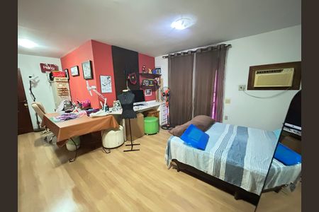Casa para alugar com 493m², 5 quartos e 8 vagasSuíte