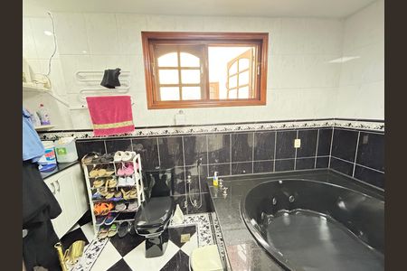 Casa para alugar com 493m², 5 quartos e 8 vagasBanheiro da Suíte 2