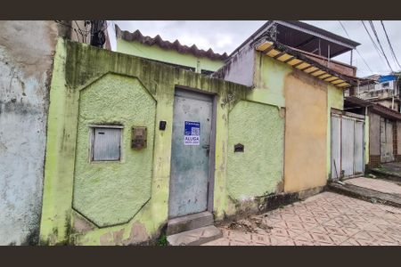 Casa para alugar com 120m², 1 quarto e sem vagaEntrada do imóvel - adesivo  