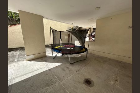 Apartamento para alugar com 86m², 2 quartos e 1 vagaÁrea comum - Playground