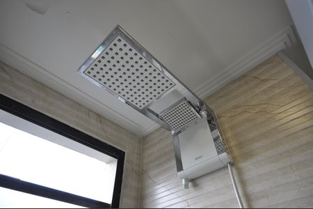 Banheiro de apartamento à venda com 3 quartos, 75m² em Vila Santos, São Paulo