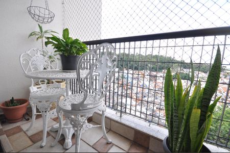 Sacada da Sala de apartamento à venda com 3 quartos, 75m² em Vila Santos, São Paulo