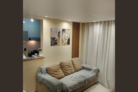 Sala de apartamento para alugar com 2 quartos, 45m² em Parque Sao Vicente, Santo André