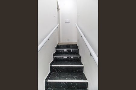 Apartamento à venda com 60m², 0 quarto e 3 vagasEscada